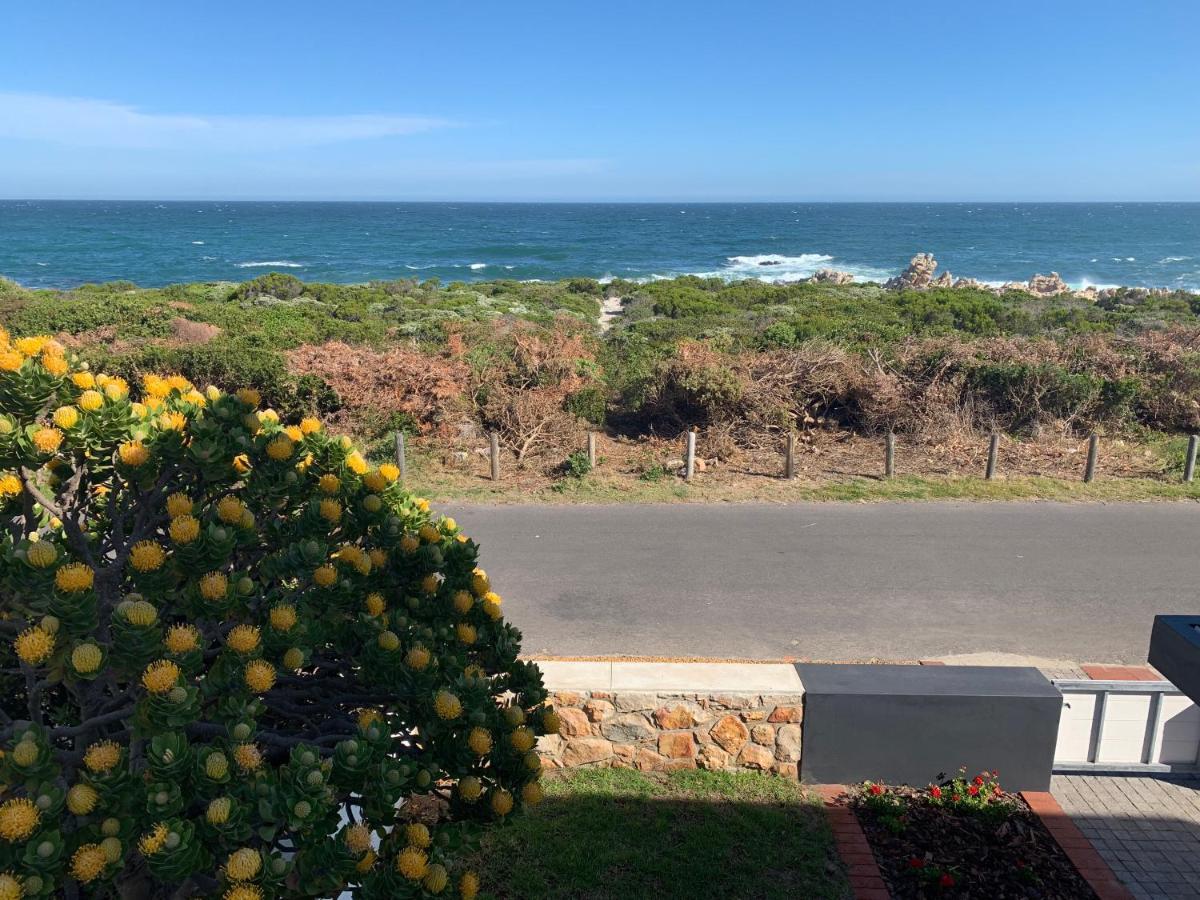 Bungalow By The Sea Near Cape Town Apartment Kleinmond Exterior photo