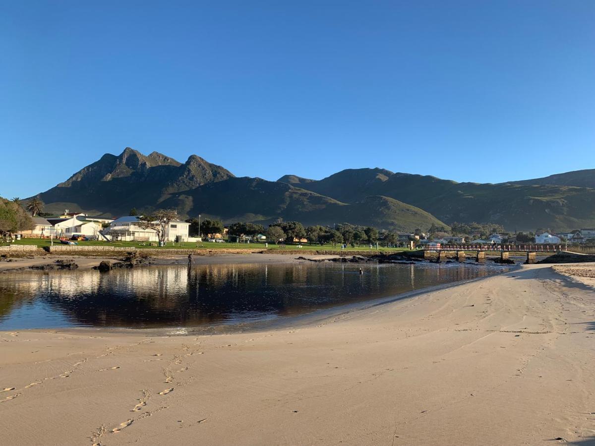 Bungalow By The Sea Near Cape Town Apartment Kleinmond Exterior photo