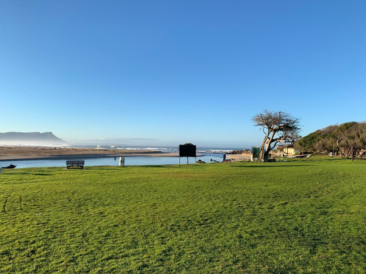 Bungalow By The Sea Near Cape Town Apartment Kleinmond Exterior photo